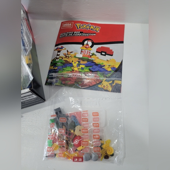 Mega Construx Pokemon Building Box 450 PCS GMD35 (Pikachu Eevee) - Picture 12 of 13
